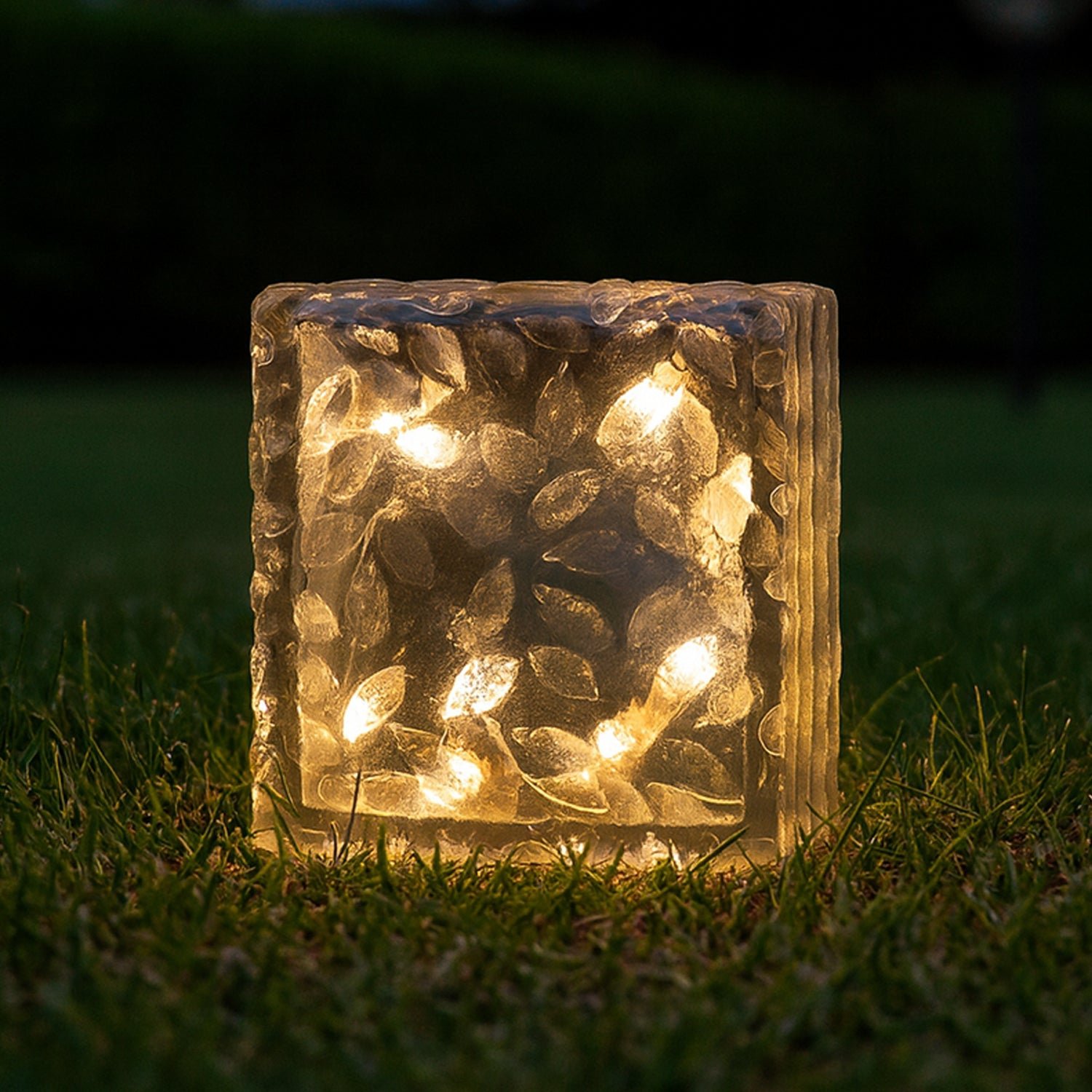 Solar Garden Light – Ice Cube Pathway & Decorative Lamp | Garden Vera