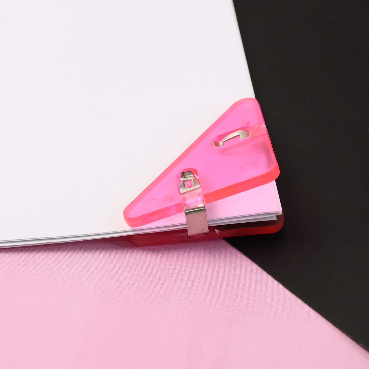 Triangle Paper Clips – Durable ABS Clips for Document Care