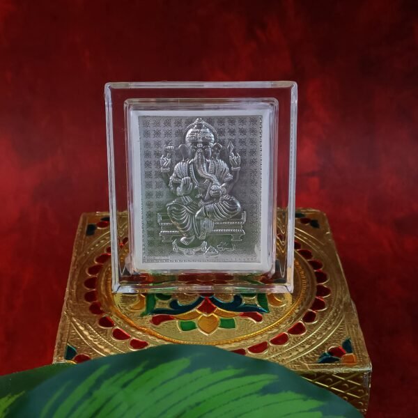 04_0ffbdc10-e5af-42f4-9294-396806c40f00 Lord Ganesha Silver-Plated Photo Frame – Elegant Spiritual Decor