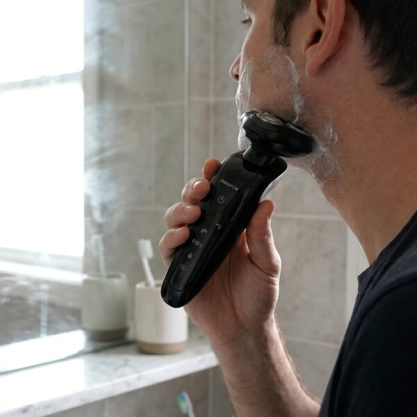 Rechargeable Electric Rotary Shaver – Precise 3D Floating Head