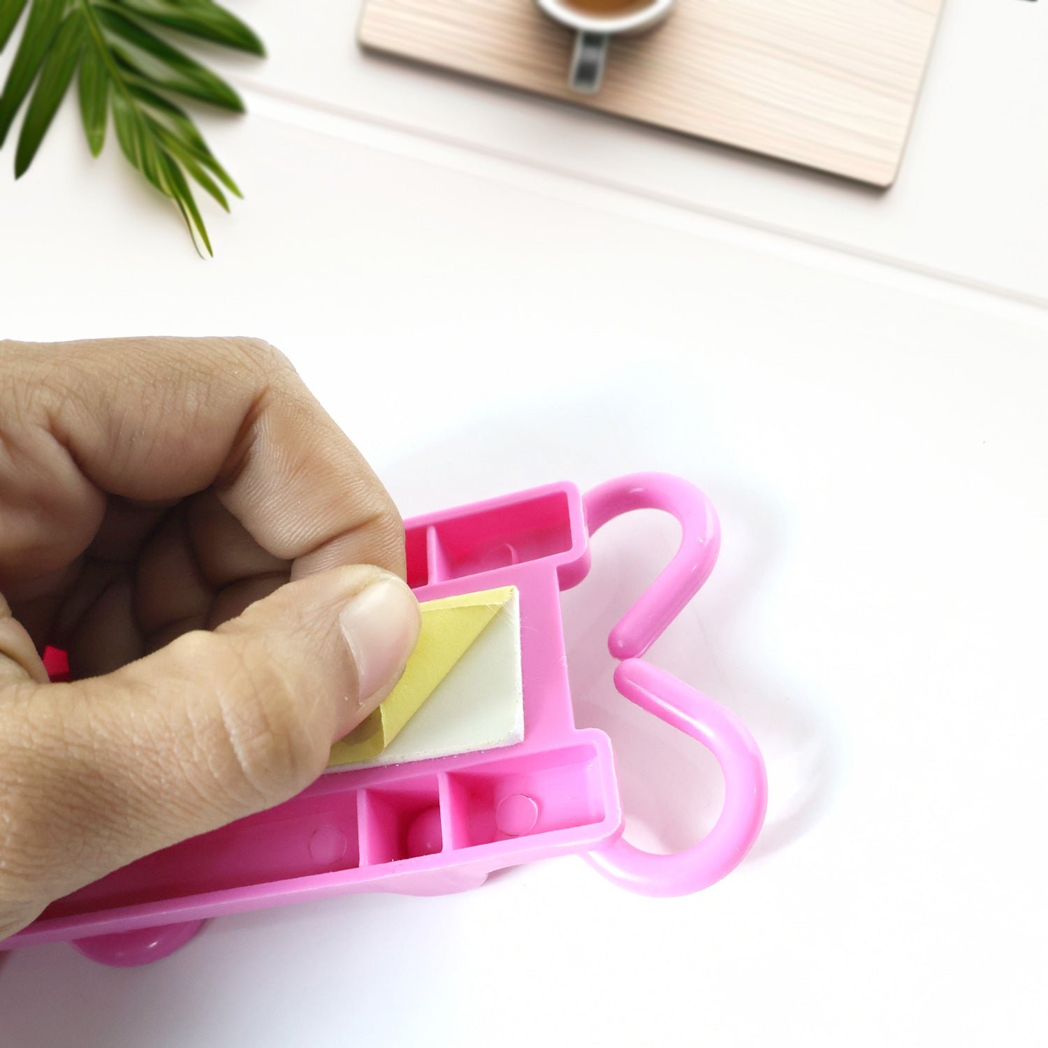Multi-Purpose Hanging Organizer – 6 Durable Pink Hooks