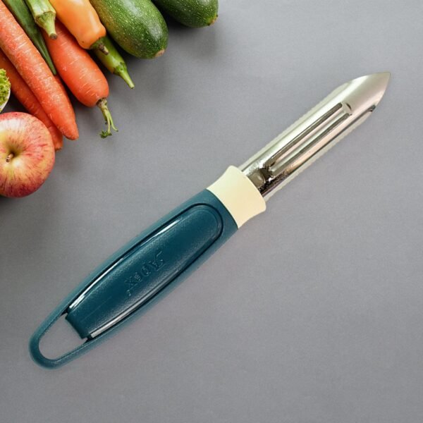 Stainless Steel Potato Peeler – Sharp Serrated Blade for Easy Peeling