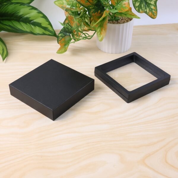 Transparent Jewellery Display Box – Floating 3D Effect for Showcasing