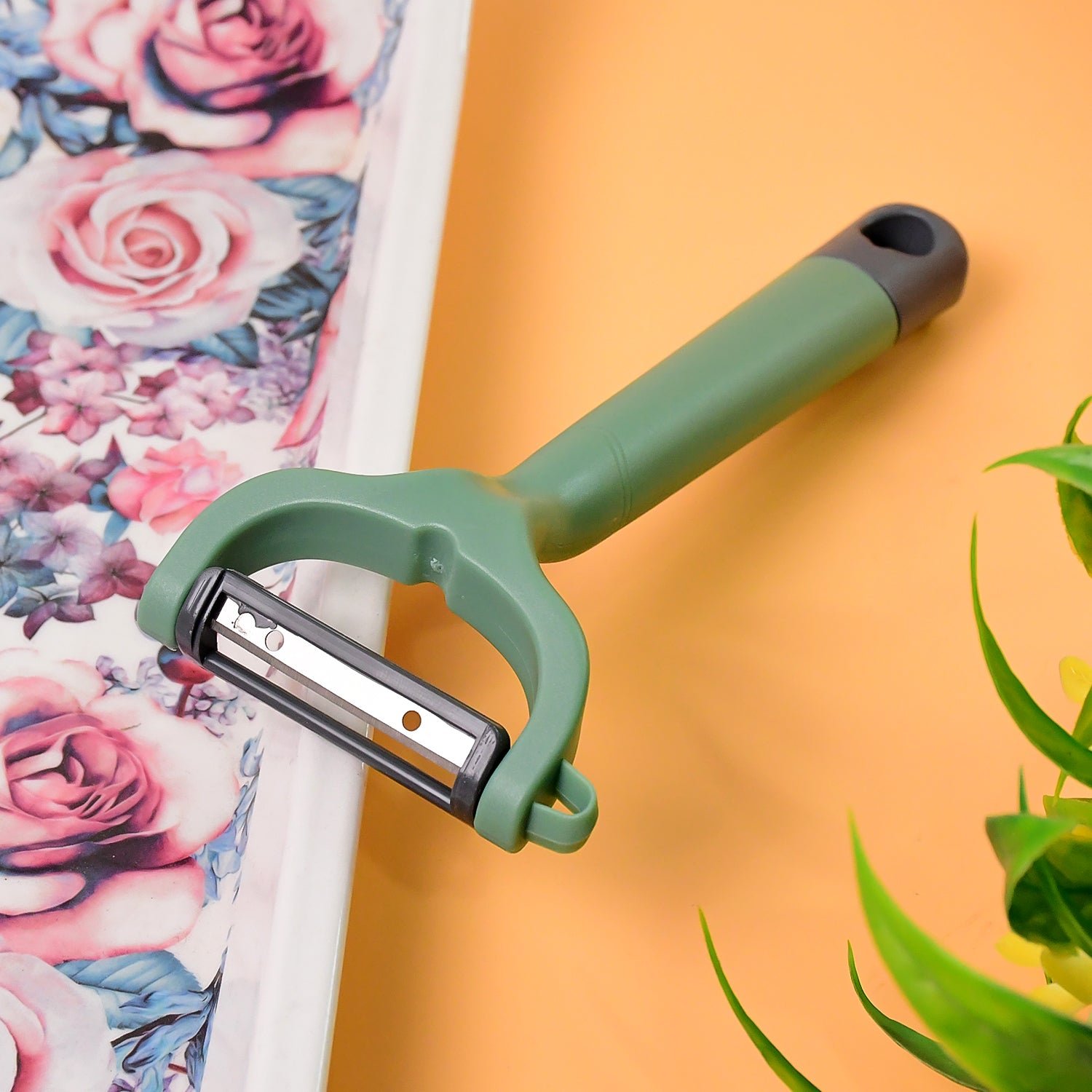 Vegetable Peeler – Premium Ergonomic Stainless Steel Blade