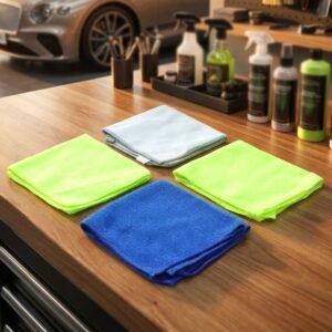 Microfiber Cleaning Cloths – Soft, Absorbent & Reusable for Streak-Free Surfaces