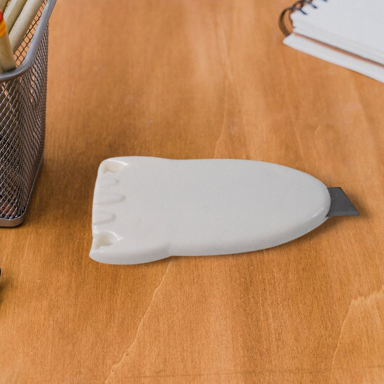 Mini Cloud Box Cutter – Compact Safe Retractable Utility Knife