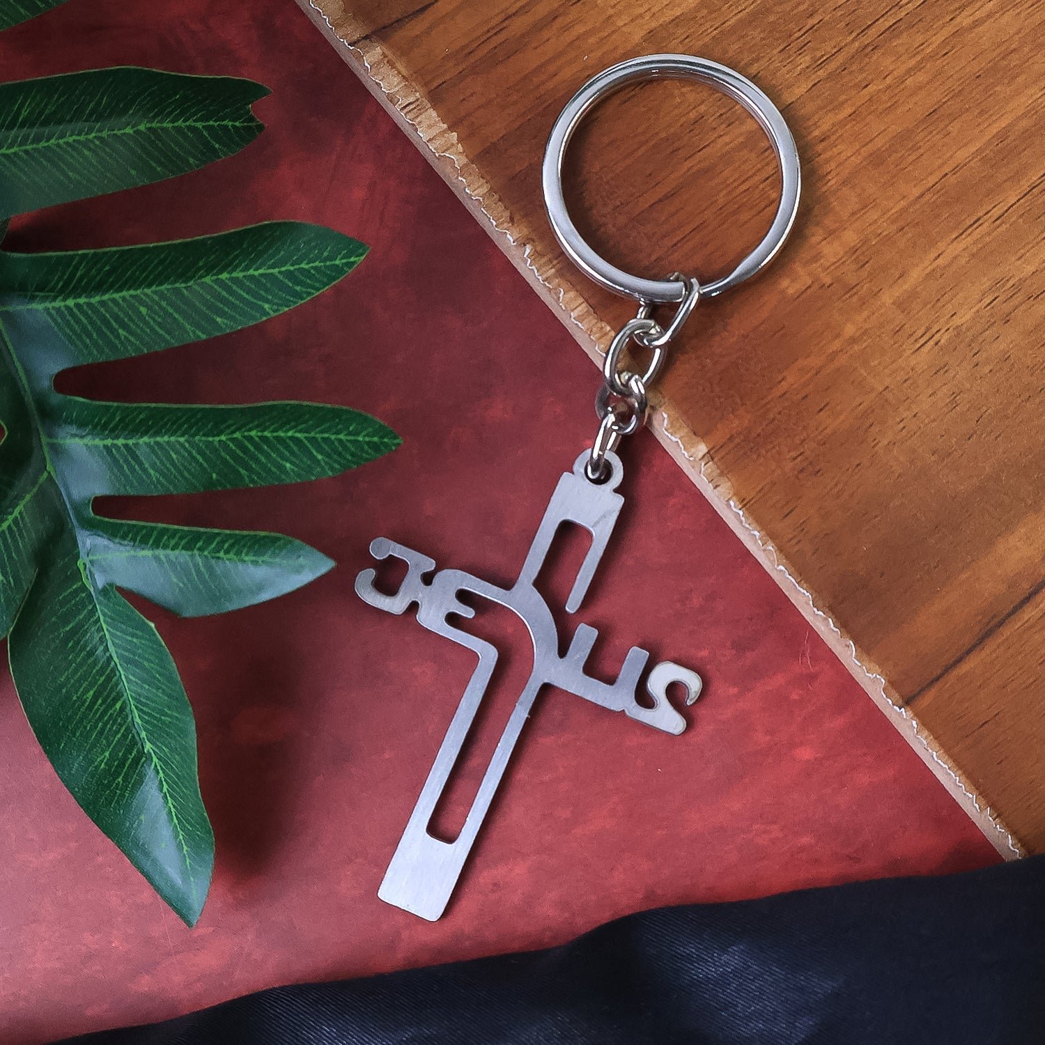 04_c2e8134c-8052-4a3a-a2c2-1b3df7f378c5 Metal Cross Keychain – Gujarati Jesus Script for Spiritual Style