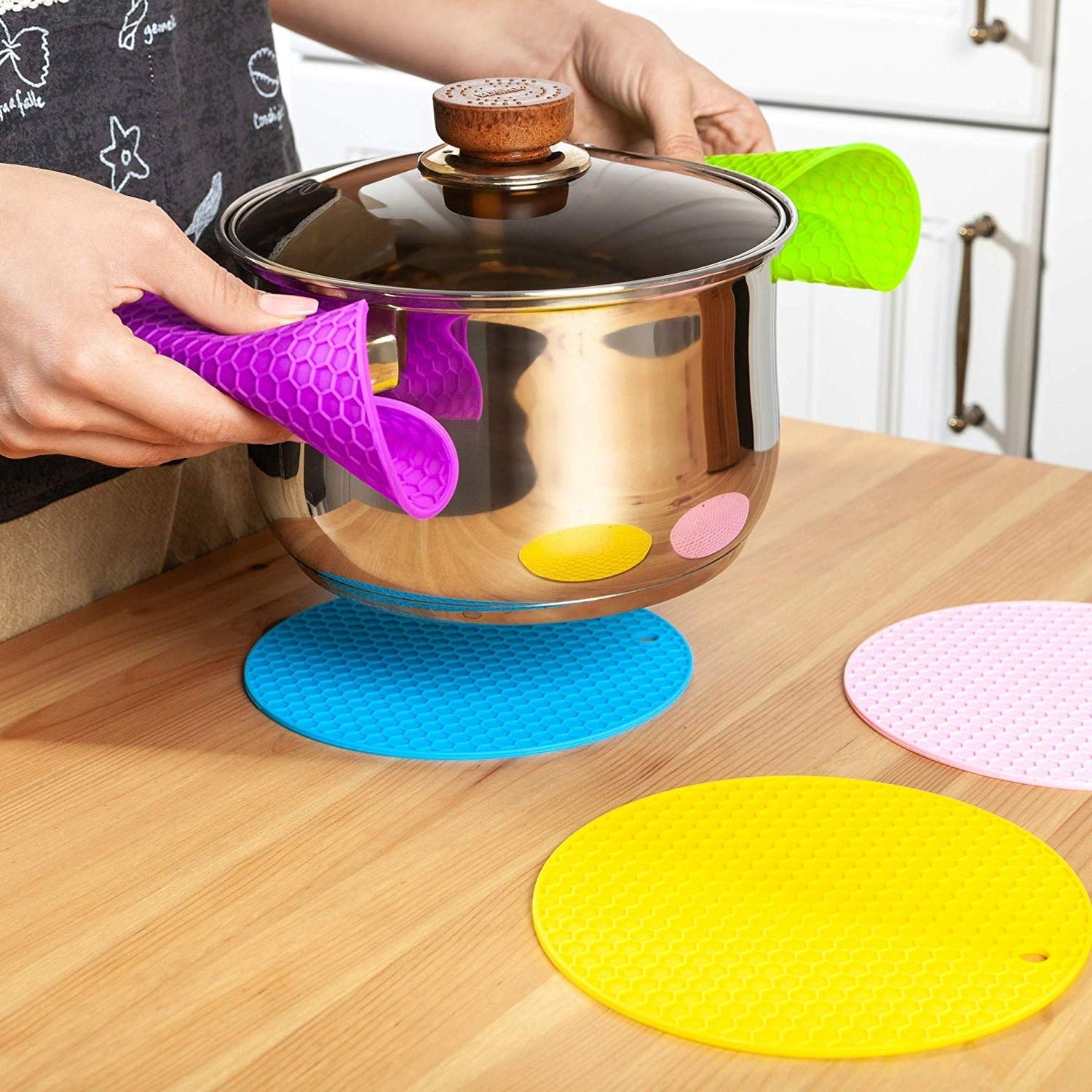 Silicone Trivet – Heat-Resistant Hot Pad (13 cm) | Indo Glow