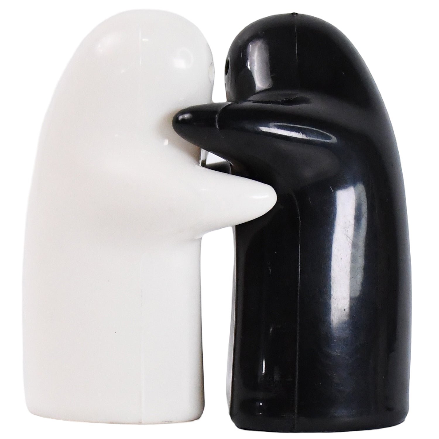 Ceramic Salt and Pepper Shakers – Modern Couple Design | Tidy Table
