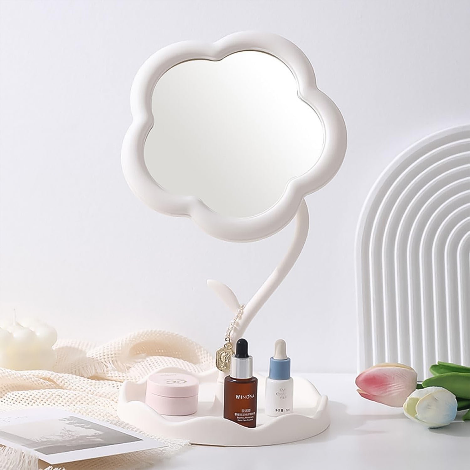 Flower-Shaped Makeup Mirror – Rotatable Vanity Mirror with Tray