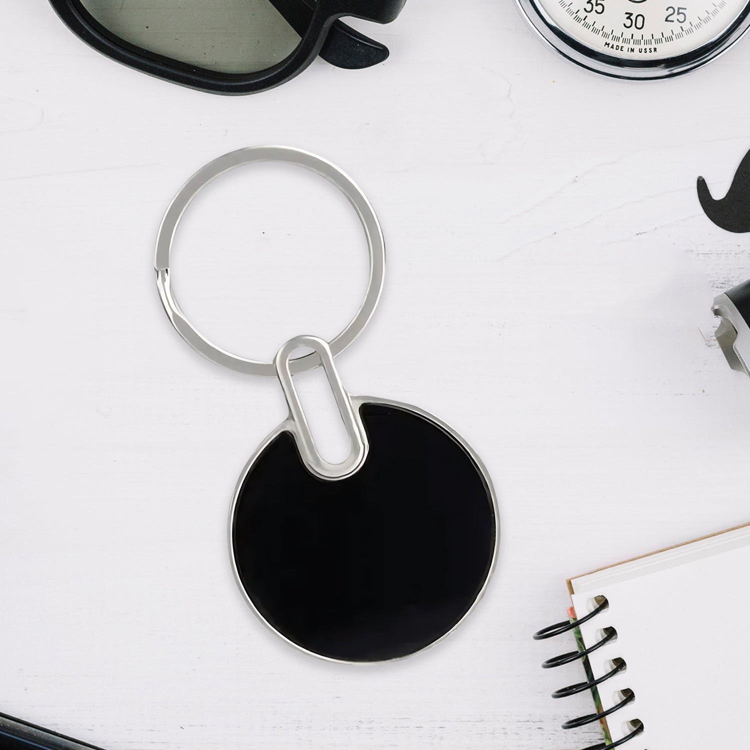 Black Round Metal Keychain – Durable Minimalist Key Organizer