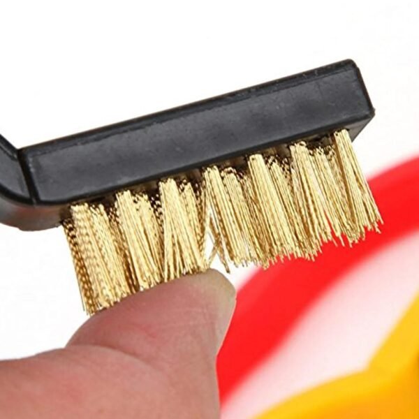 Brass Wire Brush – Multi-Purpose Cleaning & Rust Removal | Velvet Wipe
