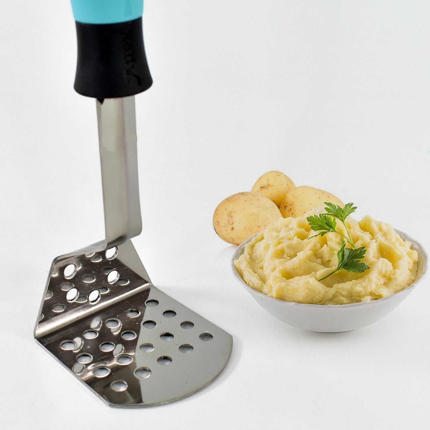 05_e5229b82-c4cd-48f1-ae74-1d42135a28b1 Stainless Steel Potato Masher – Ergonomic Heavy-Duty L-Handle