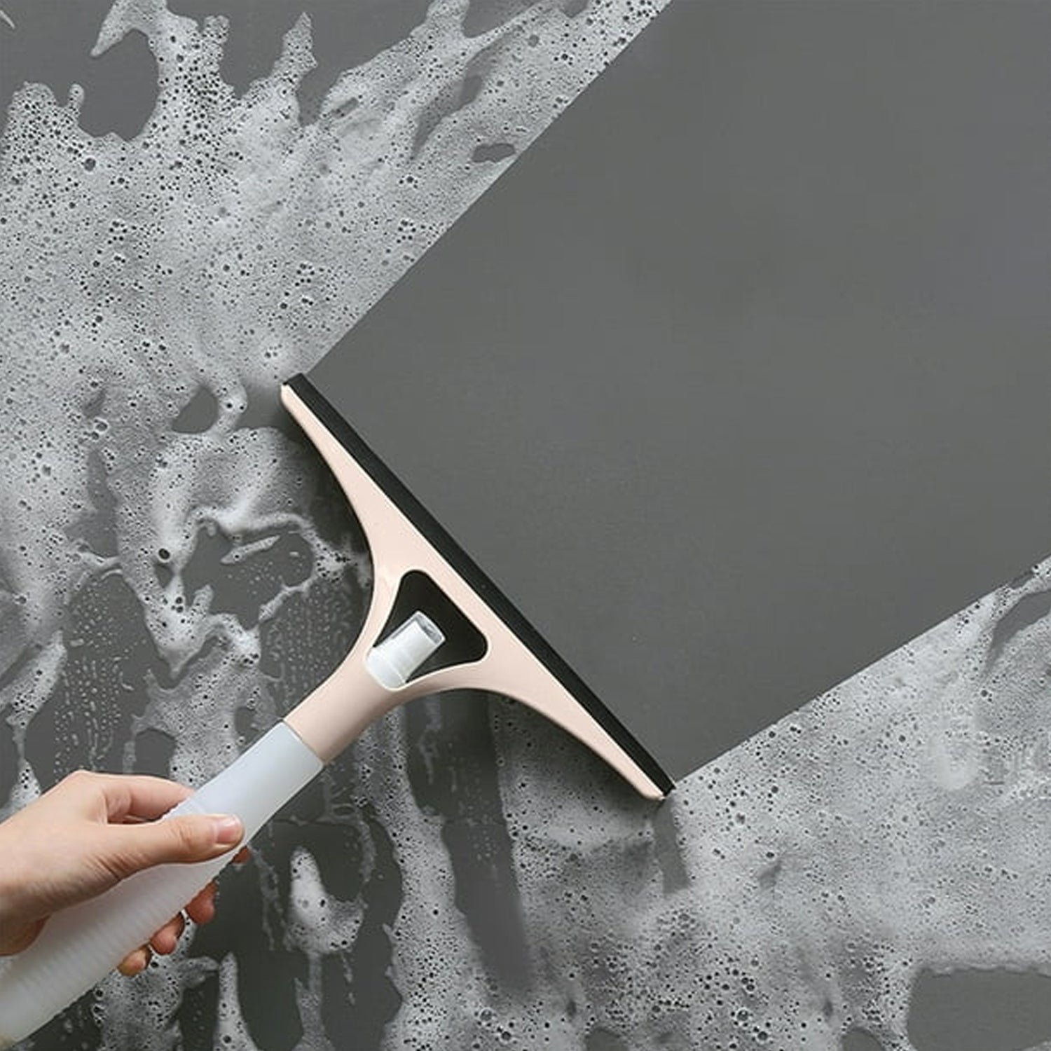 Window Cleaning Spray Brush – Streak-Free Glass & Car | Velvet Wipe
