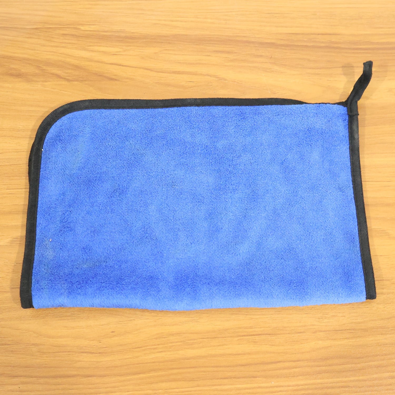 Microfiber Cleaning Cloth 40x30 cm – Super Absorbent & Scratch-Free