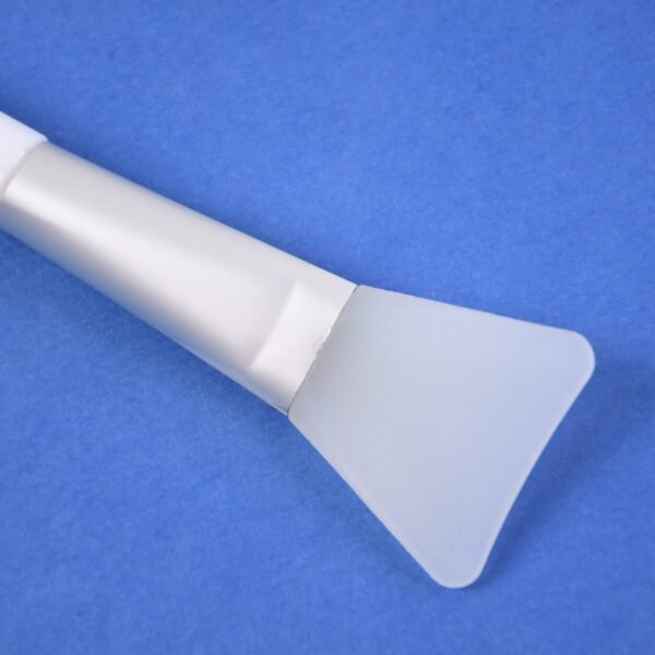 Silicone Face Mask Applicator Brush – Soft, Hygienic & Reusable