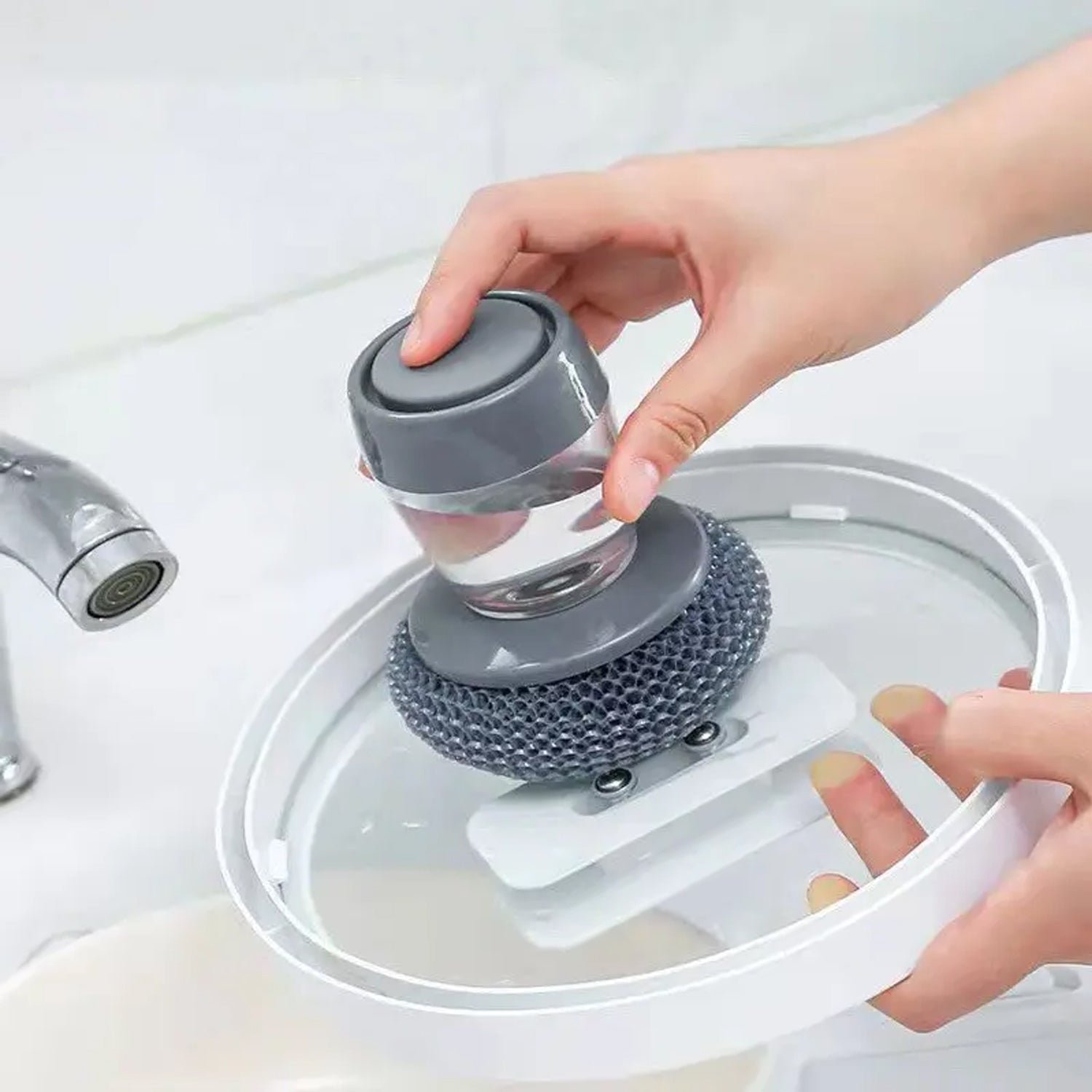 Soap Dispensing Dish Brush – Easy Kitchen Cleaning | VelvetBubbles