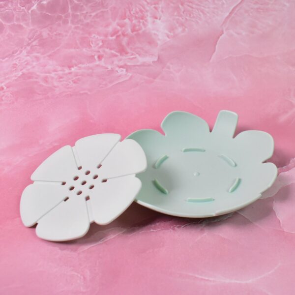 Plastic Soap Dish – Self-Draining Floral Design | VelvetBubbles