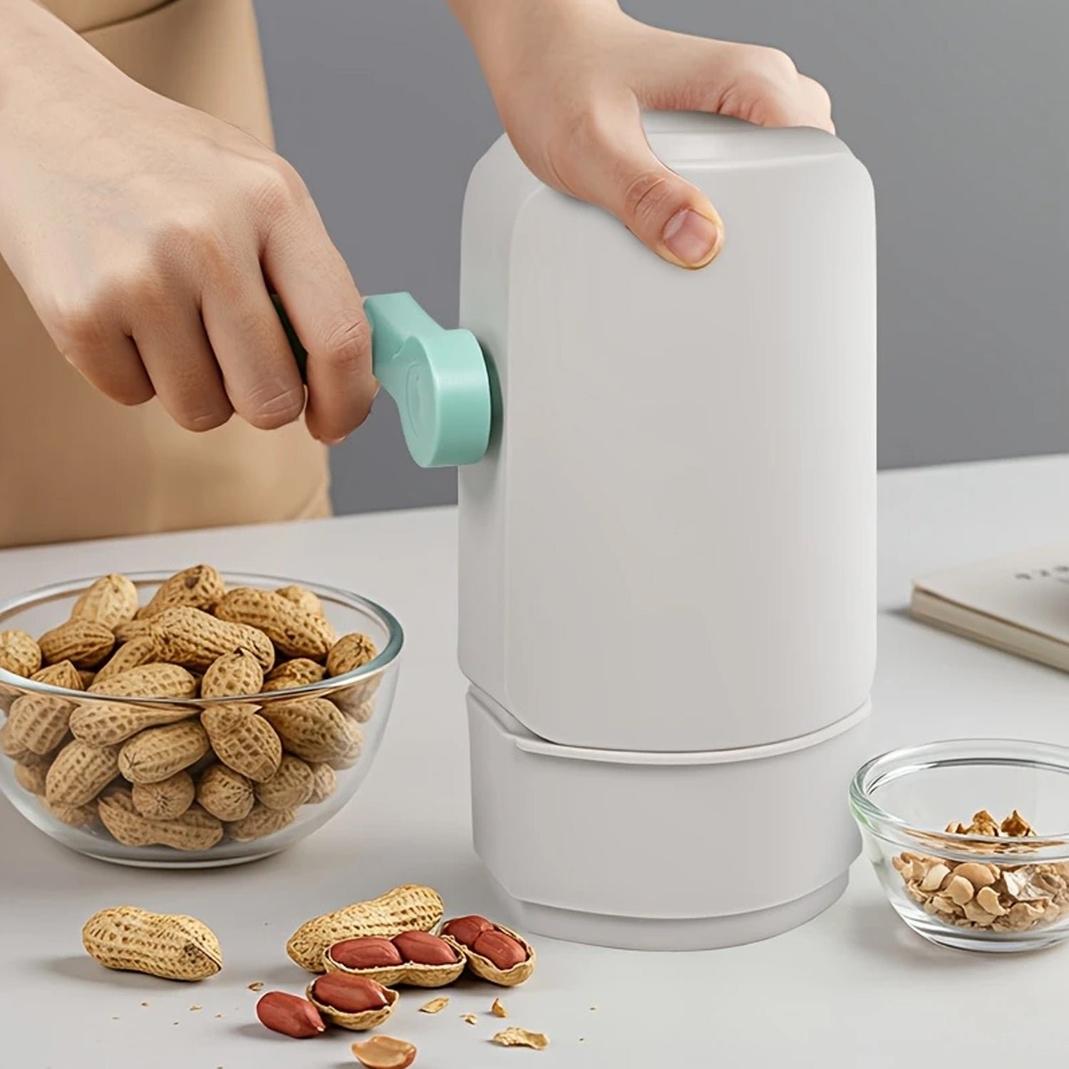 Peanut Sheller Machine – Manual Hand-Crank Nut Cracker