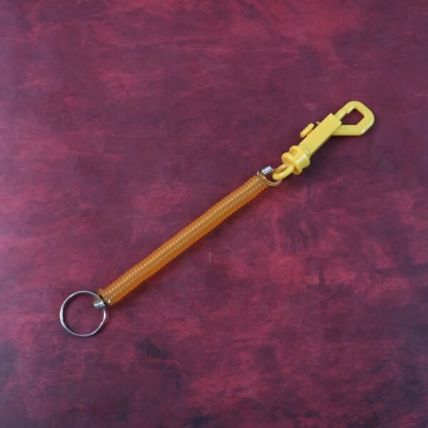 Retractable Keychain – Durable Coiled Key Holder with Carabiner