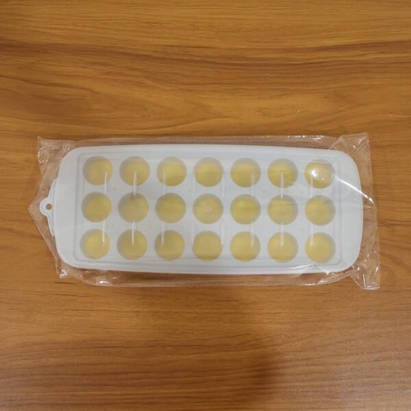 Round Ball Ice Cube Tray with Lid – Creates Elegant Ice Spheres