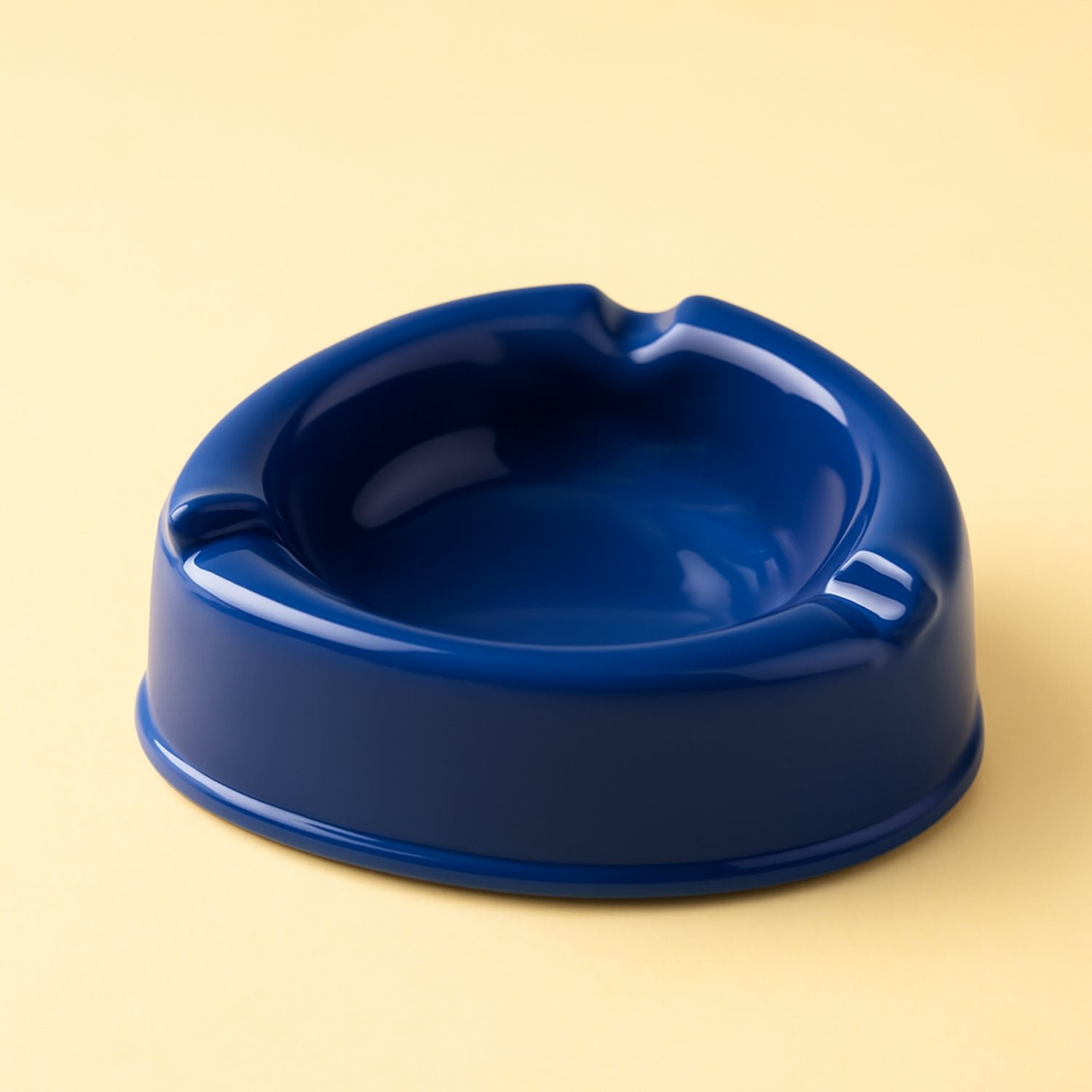 Dark Blue Plastic Ashtray – Durable Smokeless 3-Slot Design