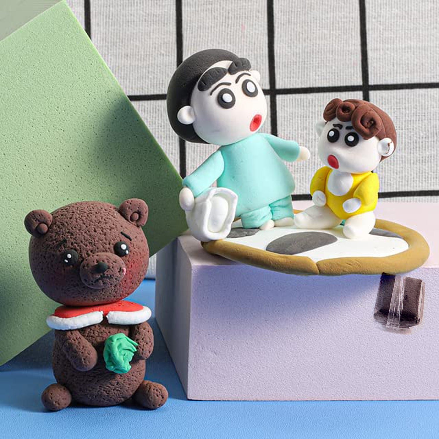 07_clay-toy Antibacterial Kids Clay Set – 12 Vibrant Colours for Creative Play