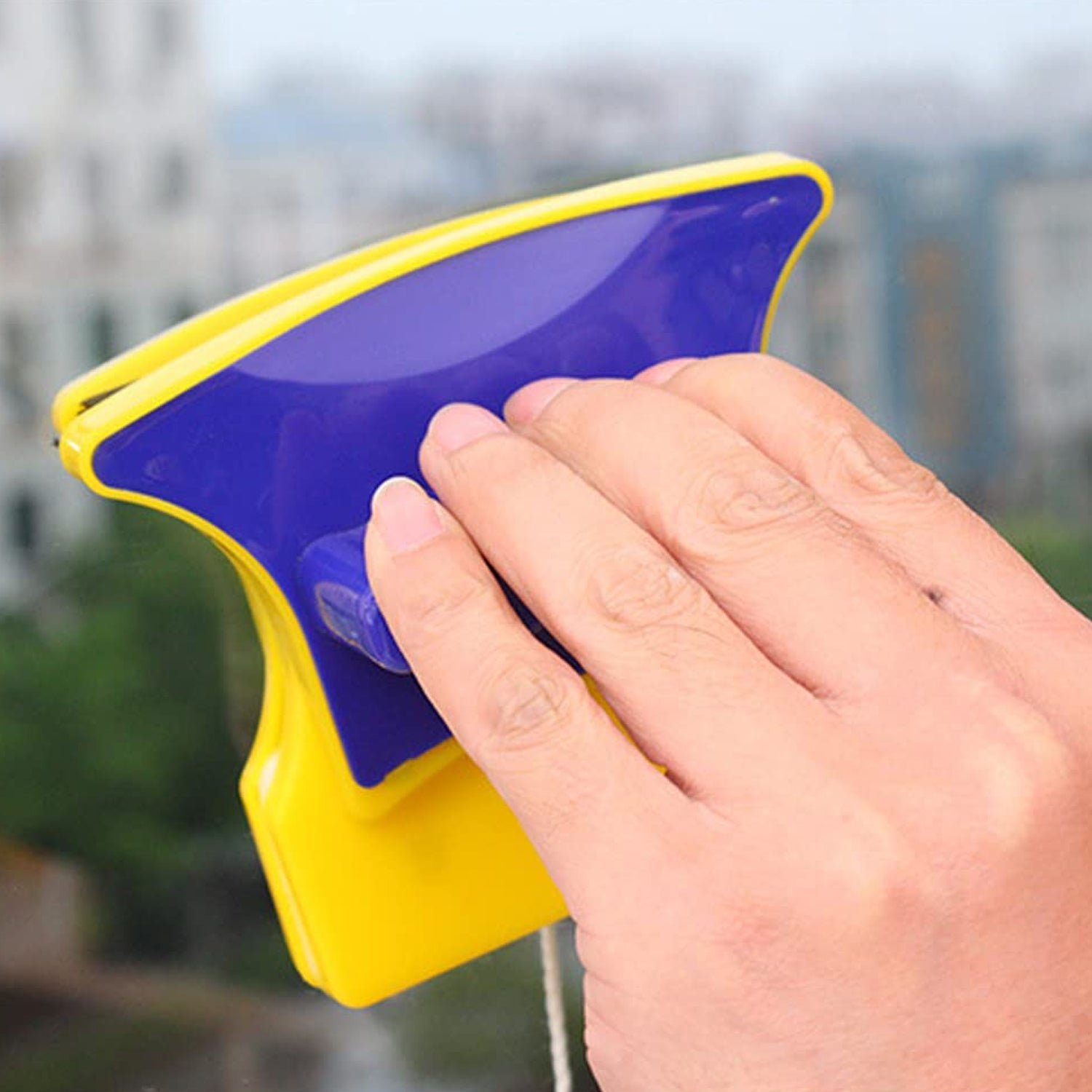 Magnetic Window Cleaner – Double-Sided, Streak-Free Glass | Velvet Wipe