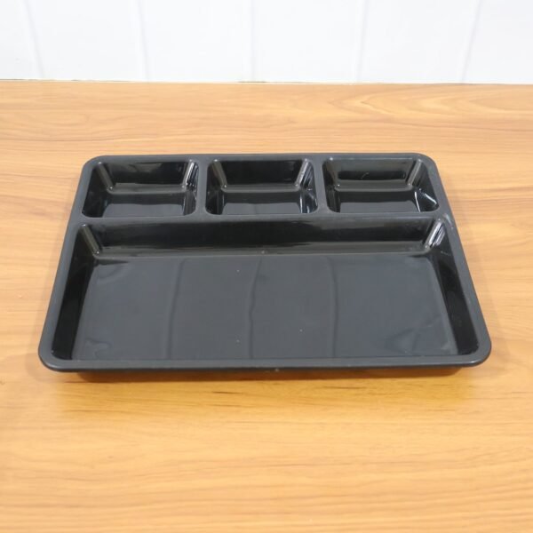 4-Compartment Meal Tray – Neat Sectioned Dining Plate