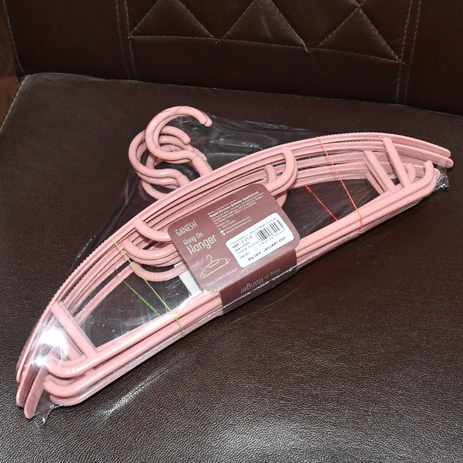 Plastic Cloth Hangers – Set of 6 Durable Non-Slip Wardrobe Organizers