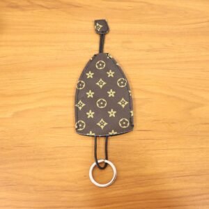 Designer-Style Keyholder – Secure Ring & Stylish Strap