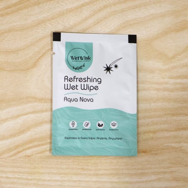 Aqua Nova Refreshing Wet Wipe – Gentle & Travel-Friendly Cleansing