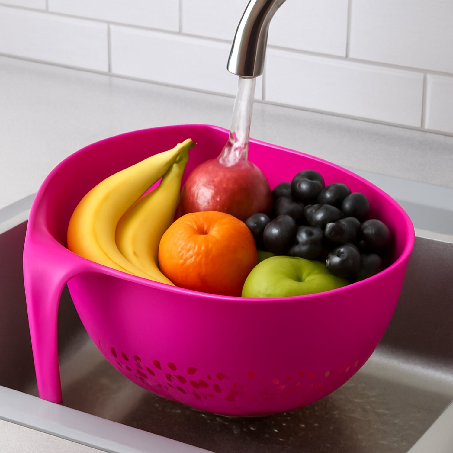 Triangular Kitchen Colander – Ergonomic Handle & Quick Drainage
