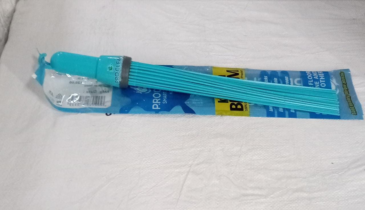 Plastic Stick Broom – 44 Flexible Bristles for Floors | Pro Clean