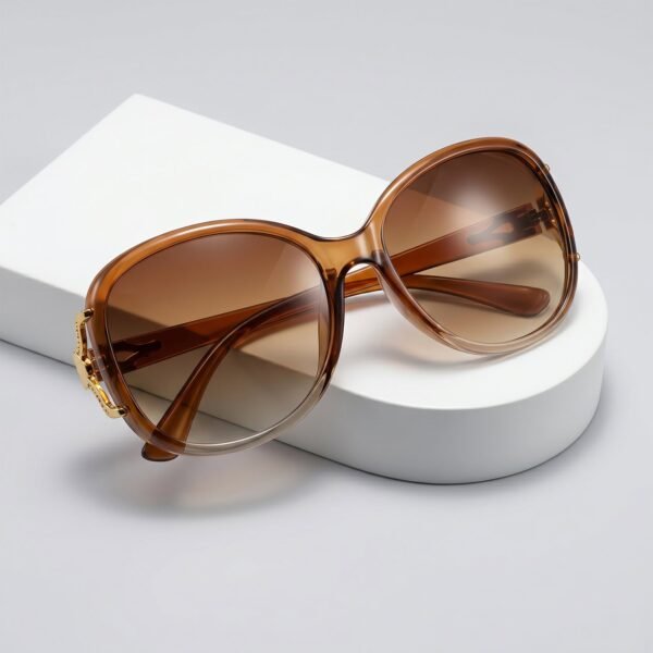 Oversized Sunglasses for Women – Trendy Gradient Lenses & Gold Accents