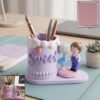 Cute Couple Pen Holder – Adorable Resin Desk Organizer & Showpiece