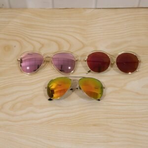 Fashion Sunglasses – Trendy Metal Frame with Mirrored Lenses
