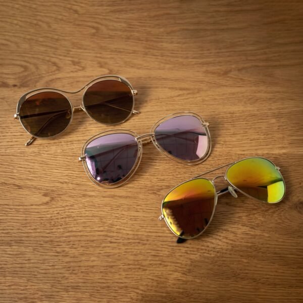 Fashion Sunglasses – Trendy Metal Frame with Mirrored Lenses