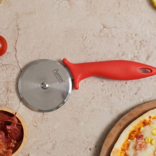 Stainless Steel Pizza Cutter – Sharp Slicer with Comfortable Handle