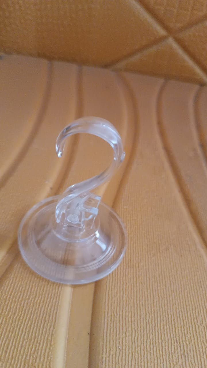 283982a2-6b08-4f35-892b-c5f826efb599 Plastic Suction Cup Hook – Heavy Duty Clear Hold (1 Pc)