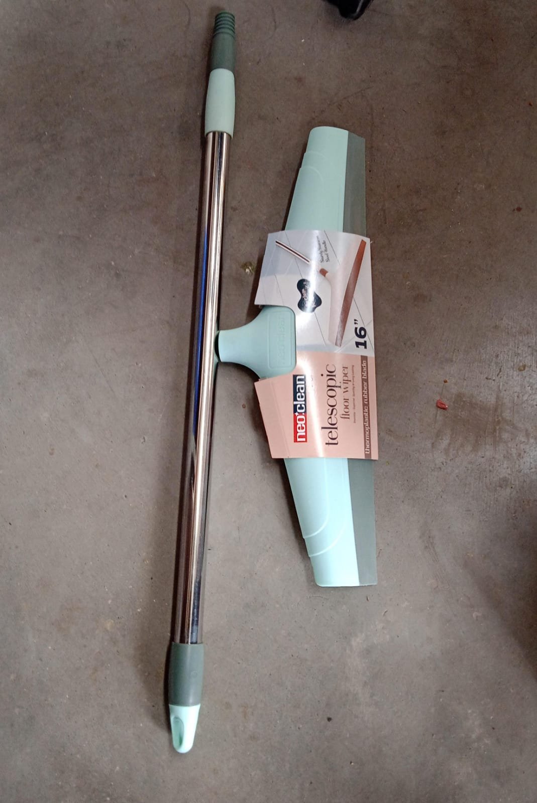 Telescopic Floor Wiper 16 Inch – Extendable Handle | Ganesh