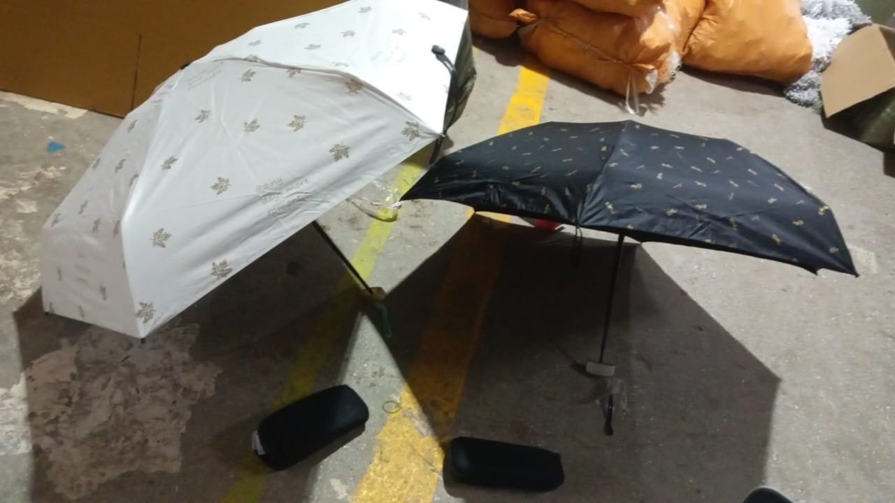 Compact Umbrella UV Protection 3 Fold with Zip Case