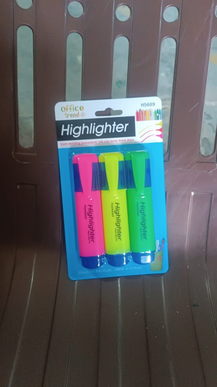 Assorted Color Highlighter Pens – Water-Based Broad Tip Set