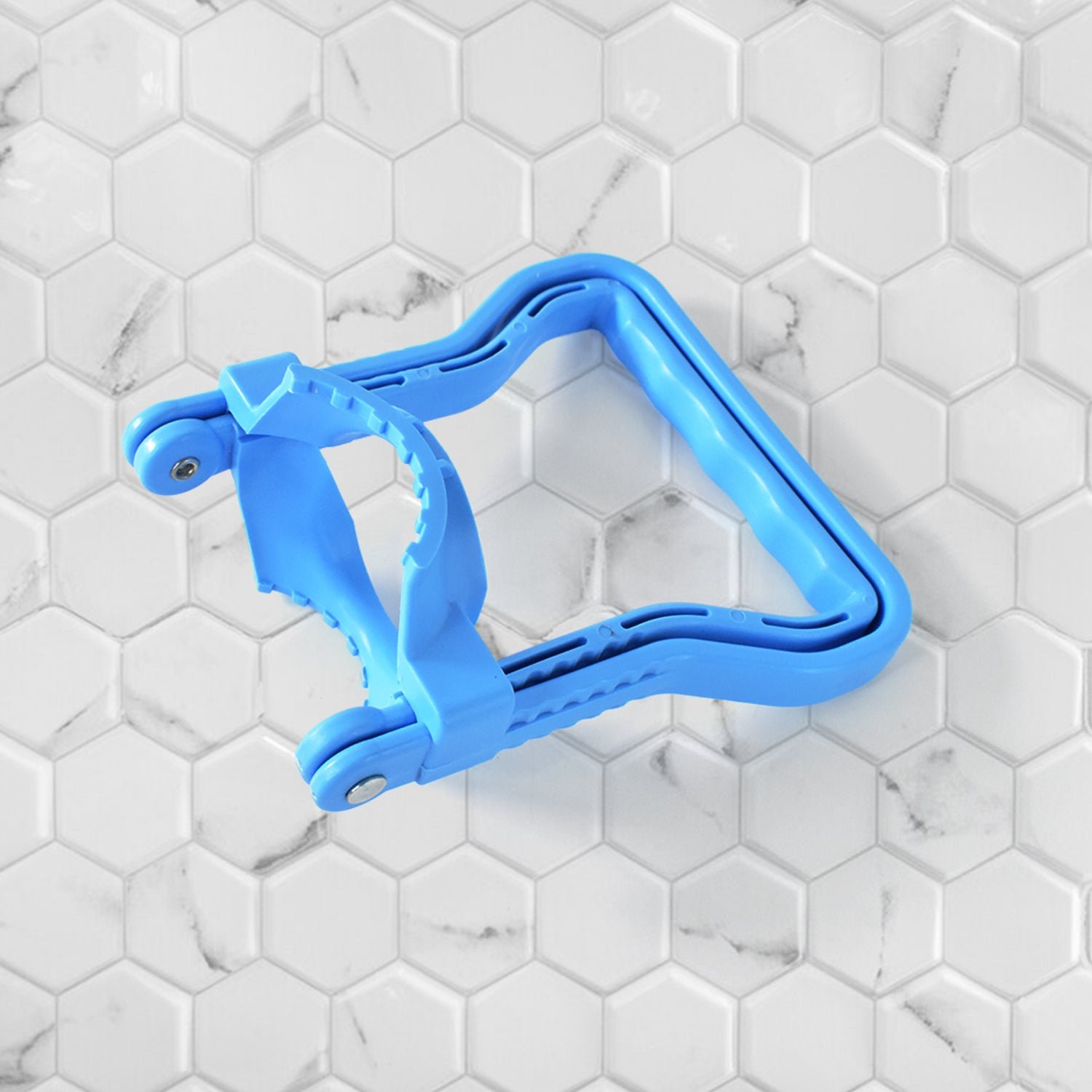Water Bottle Lifter Handle – Ergonomic Plastic Carrier for Easy Carrying