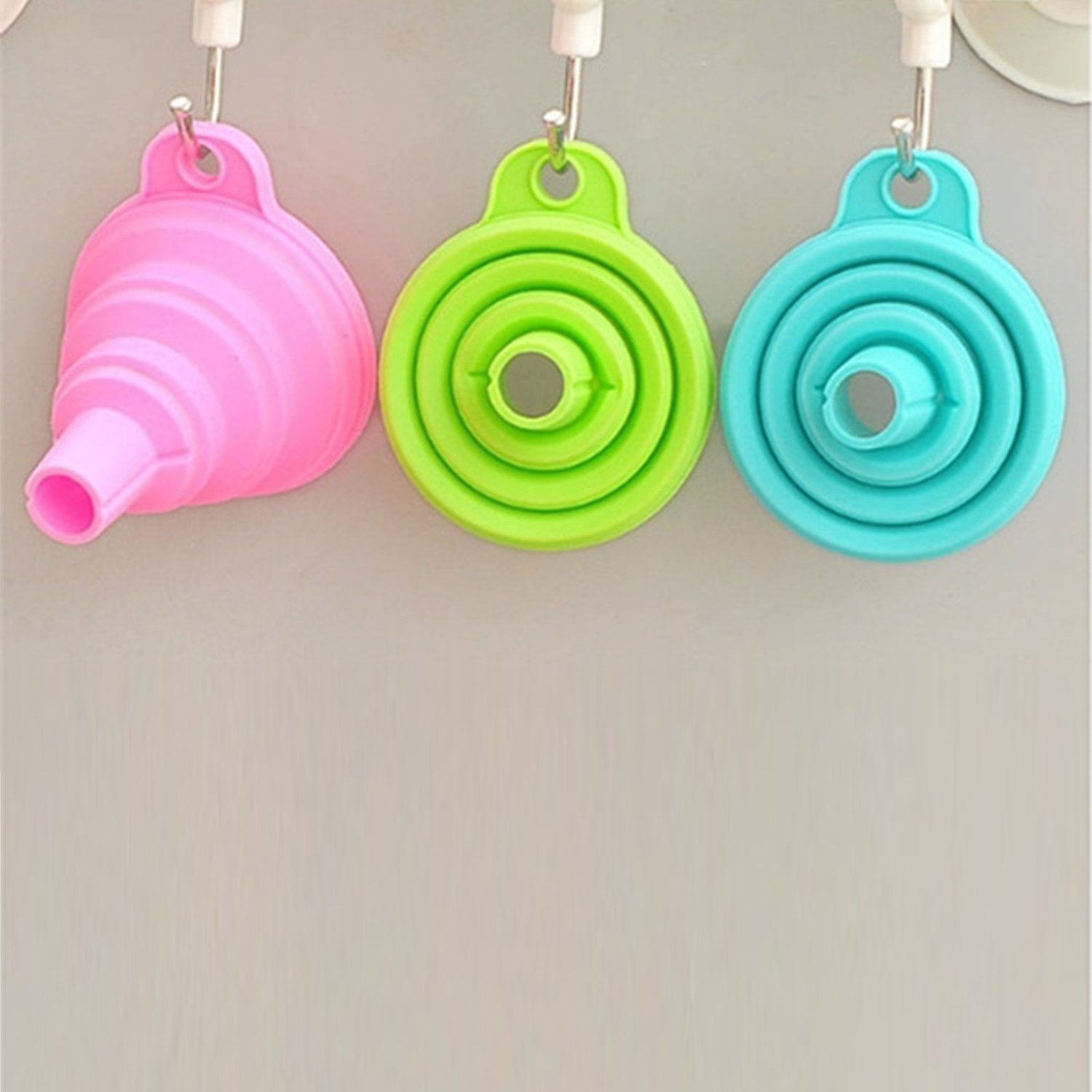Silicone Funnel – Collapsible Kitchen Pouring Tool | Tidy Table