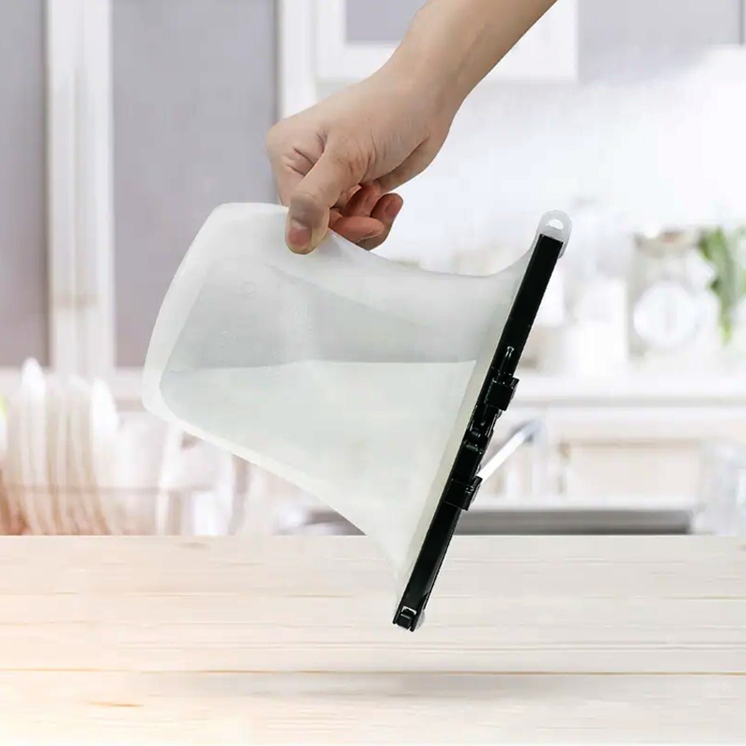 Reusable Silicone Food Bag – Leakproof, BPA-Free, Versatile | Tidy Table