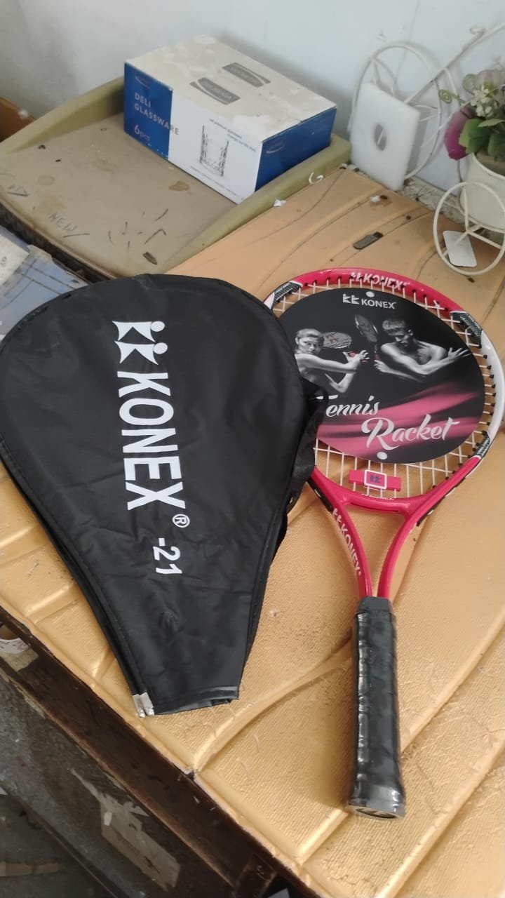 Professional Tennis Racket – Lightweight Aluminum Frame with Cover