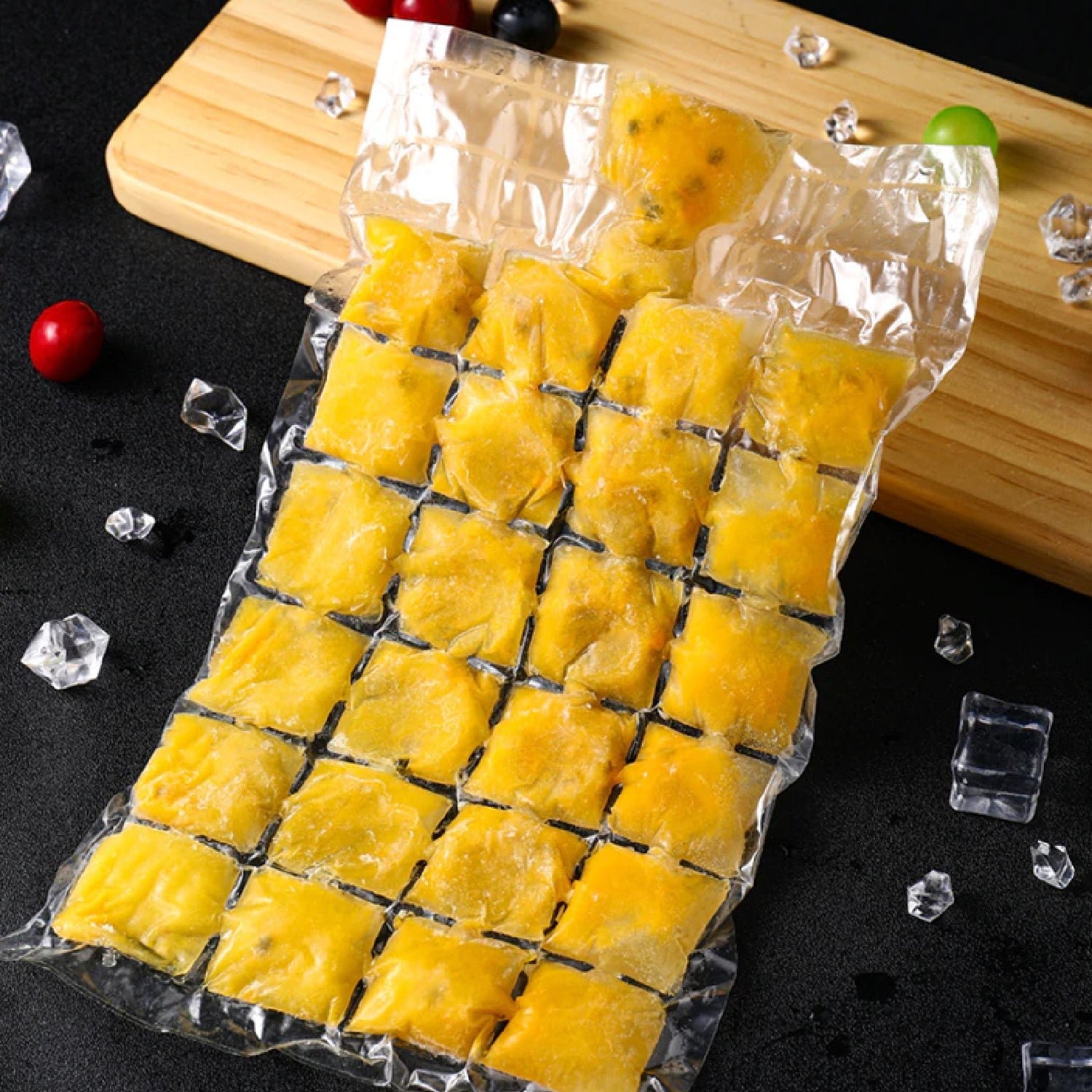 Disposable Ice Cube Bags – Self-Seal, Easy Release | FERVENT