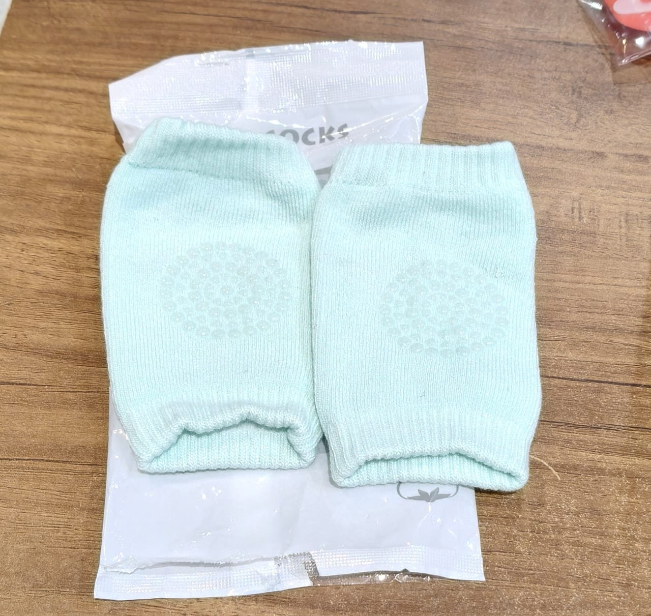 Toddler Knee Protector – Wool Knit Leg Warmer for Support