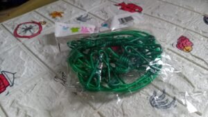 Portable Clothes Drying Rope – Elastic with 12 Clips | FERVENT